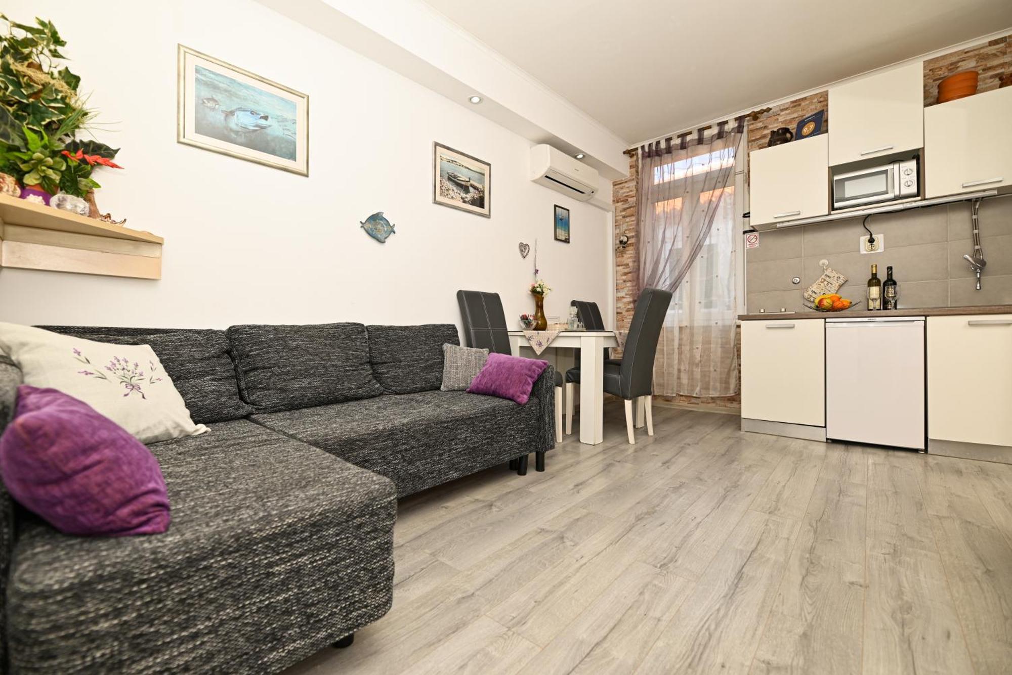 Apartments Posejdon & Neptun Split Exterior photo