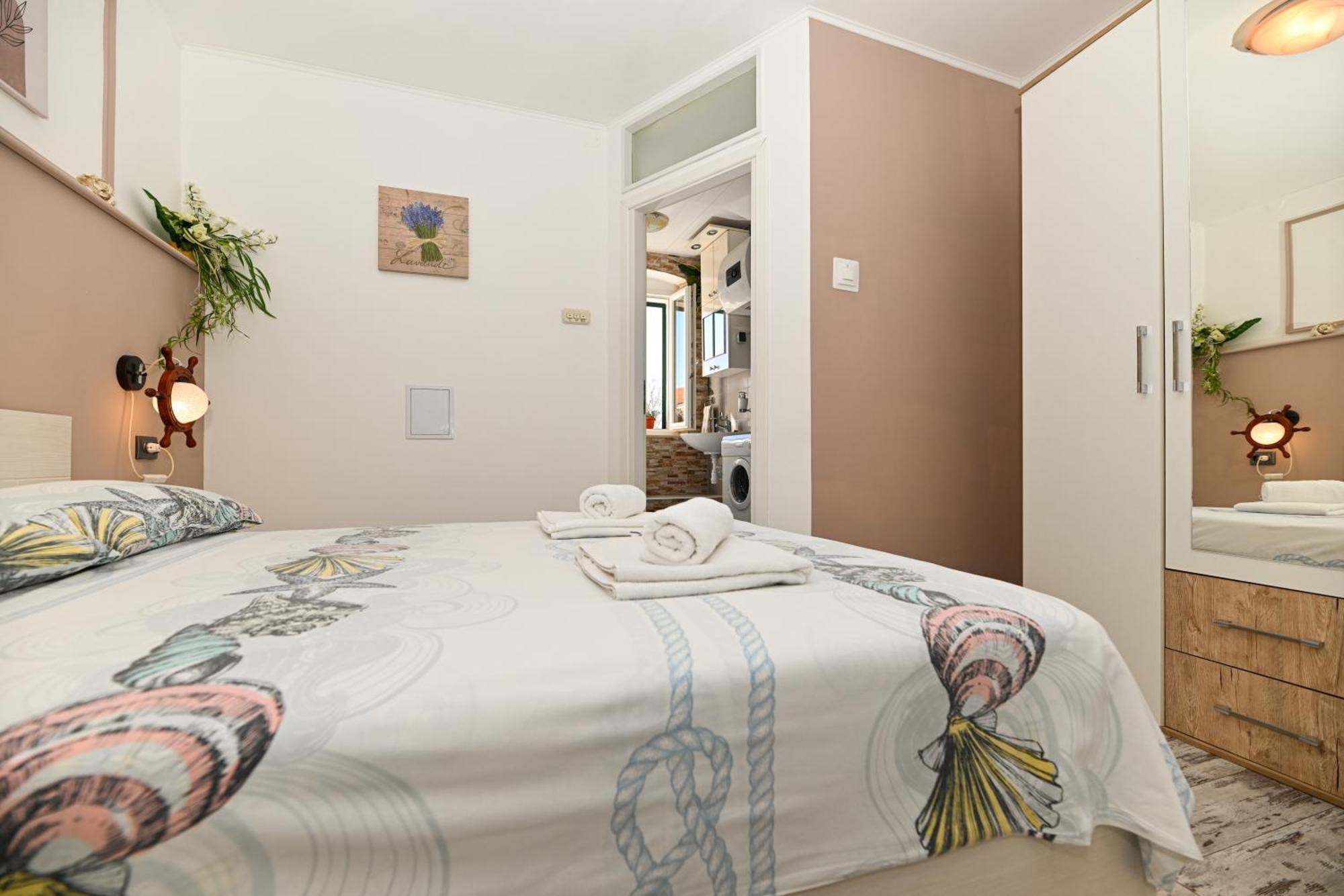 Apartments Posejdon & Neptun Split Exterior photo