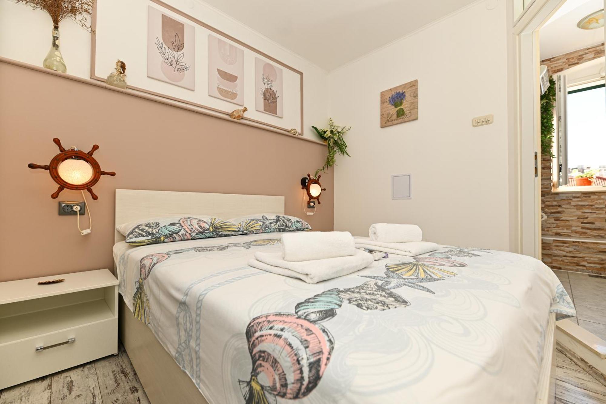 Apartments Posejdon & Neptun Split Exterior photo