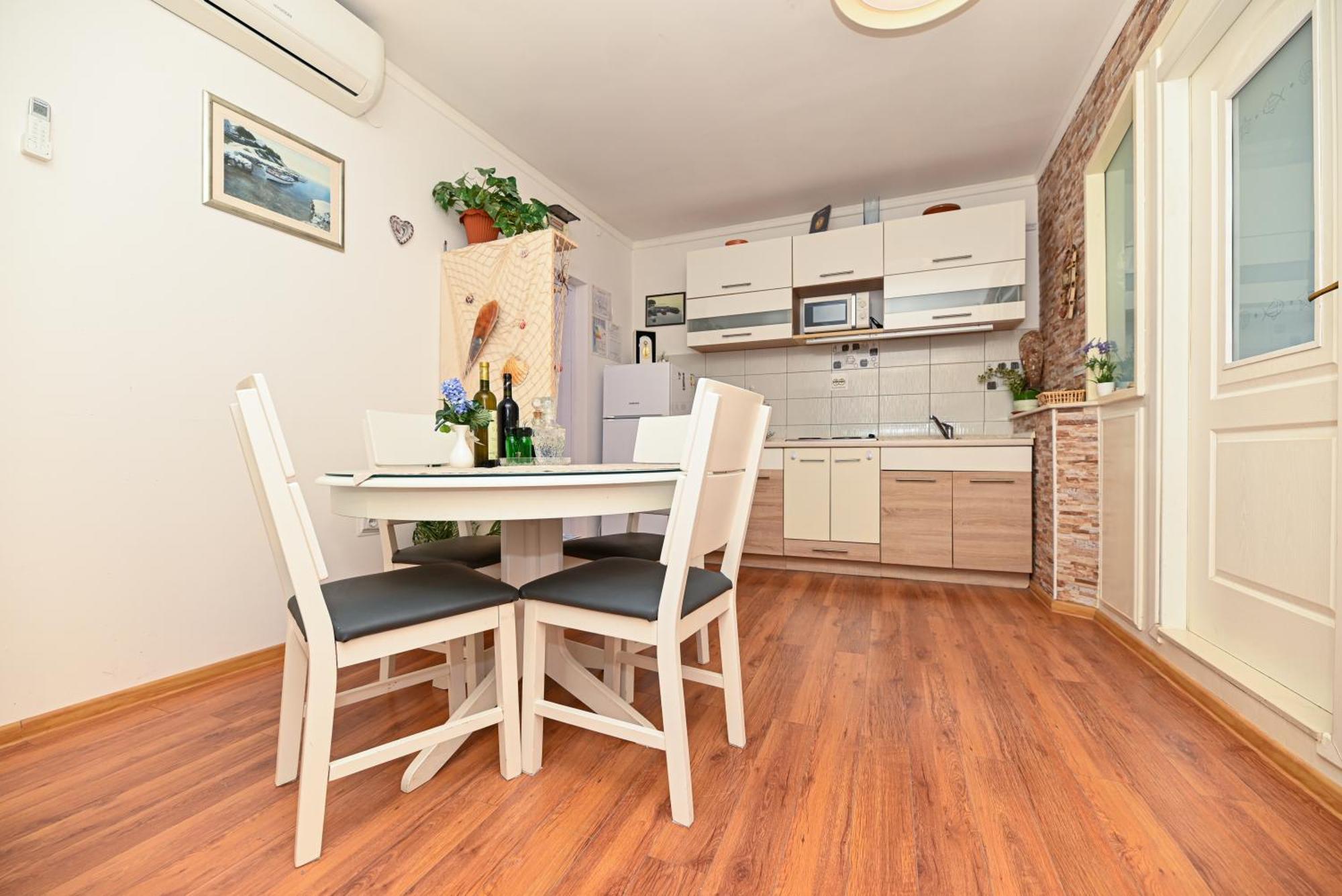 Apartments Posejdon & Neptun Split Exterior photo